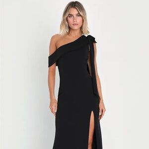 Lulu's Chic Black One-Shoulder Dress